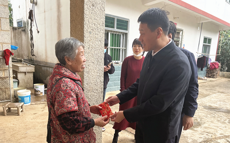 副市长公安局长陈文荣带队到城厢区开展节前送温暖走访慰问活动