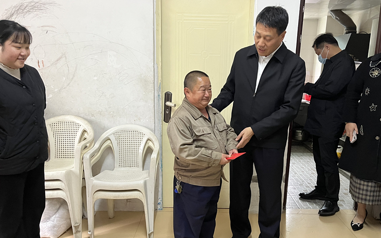 副市长公安局长陈文荣带队到城厢区开展节前送温暖走访慰问活动