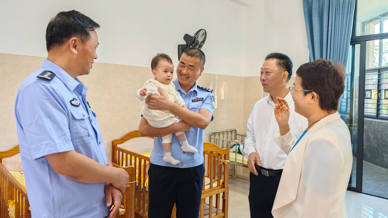 交警支队联合莆田sos儿童村开展"警心护童心 温暖伴成长"结对共建活动